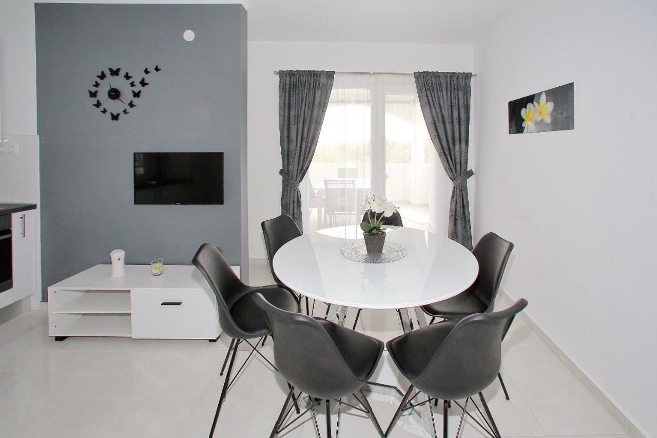 Vito Apartment Bibinje Bagian luar foto